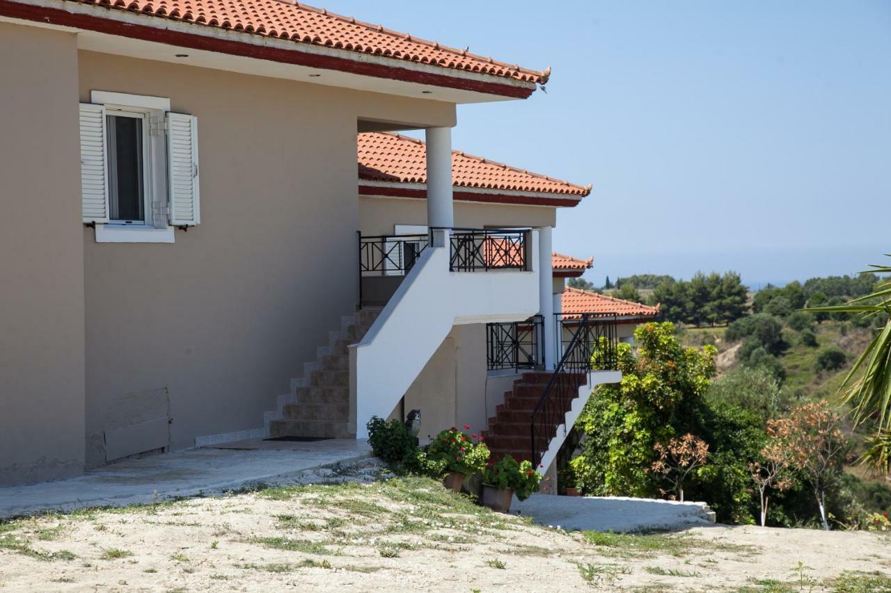 Maspali Apartments Ликсури Экстерьер фото